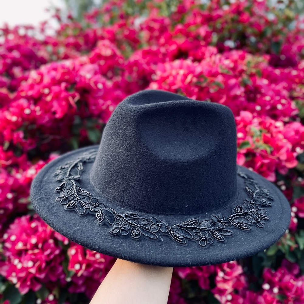 ✨🎩 Embellished Bead Lace Embroidery Black Fedora Felt Hat